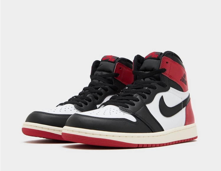 Nike Air Jordan 1 Retro High OG “Bred Toe” – Iconic High-Top Sneakers
