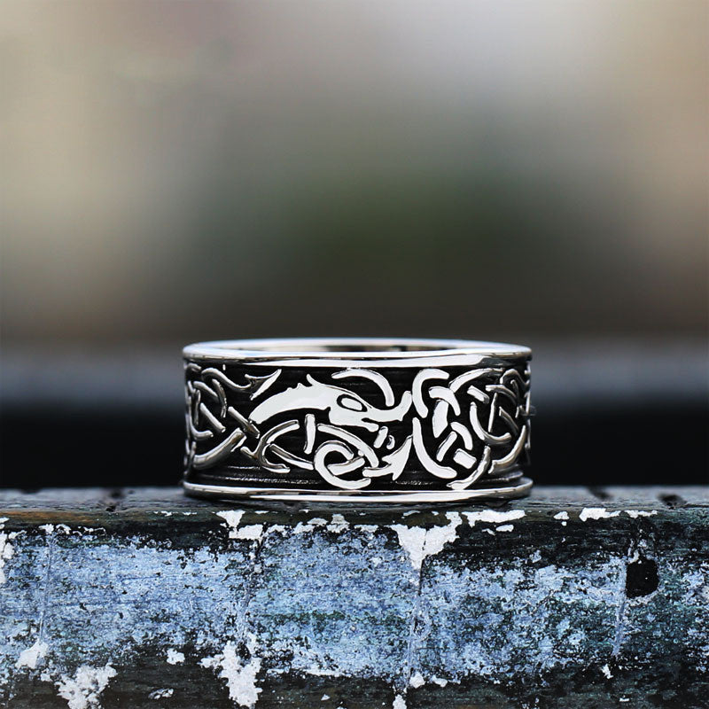 Men’s Fashion Vintage Stainless Steel Ring – Simple Electroplated Stylish Ring