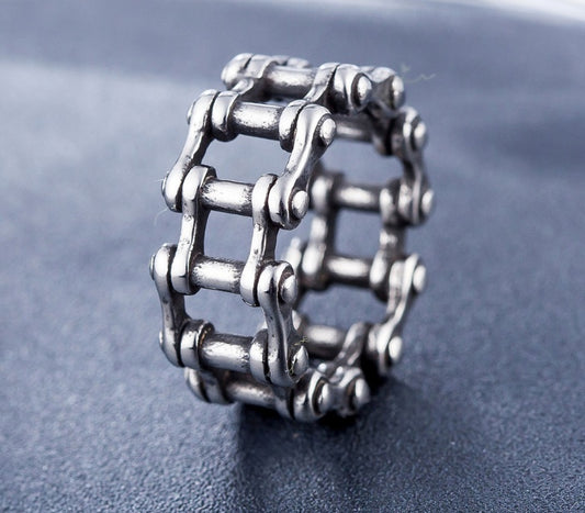 Stainless Steel Chain Link Biker Ring – Punk Rock Motorcycle Jewelry for Men | Sizes 8–13