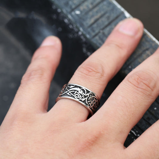 Men’s Fashion Vintage Stainless Steel Ring – Simple Electroplated Stylish Ring