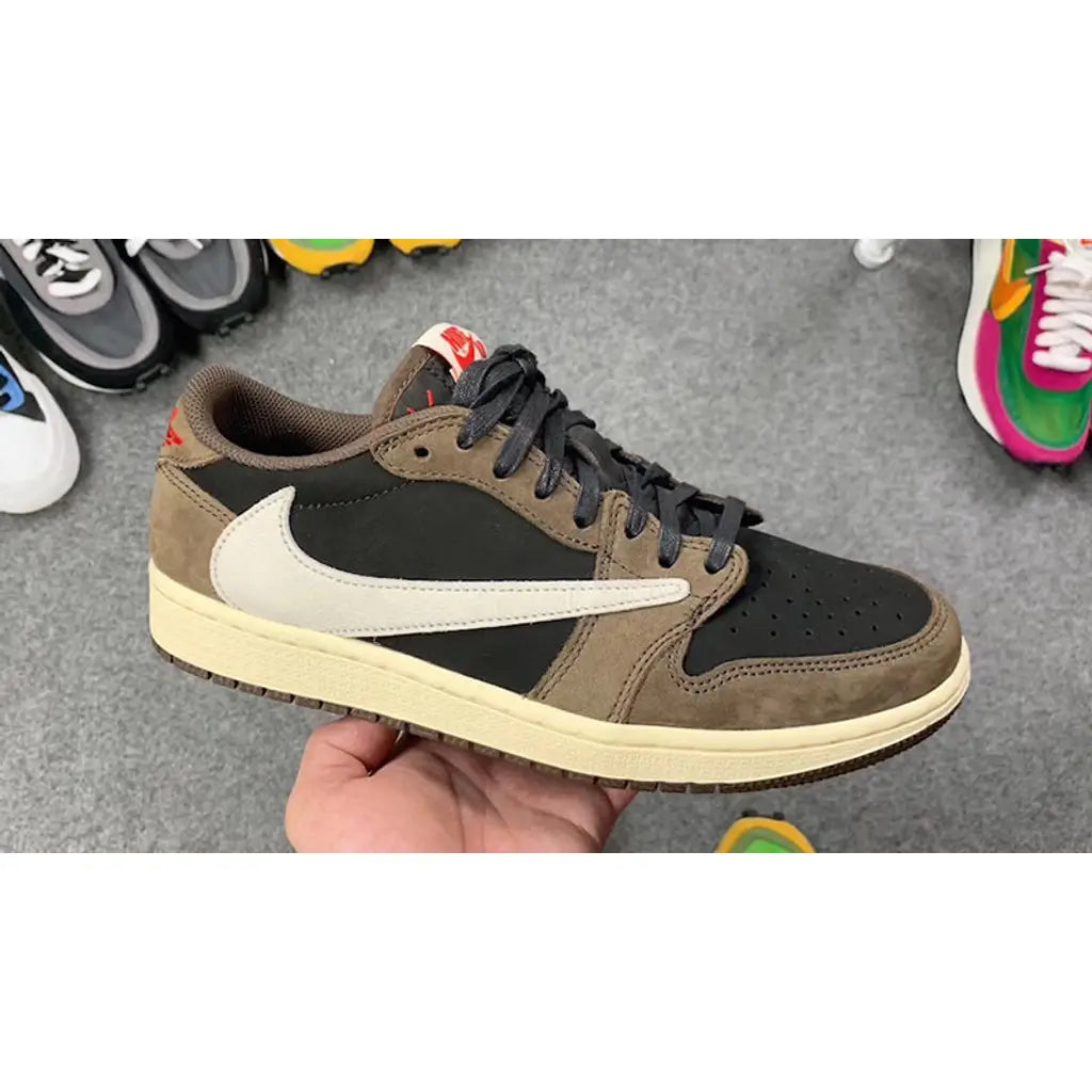 Nike Air Jordan 1 Retro Low OG SP x Travis Scott Cactus Jack “Black Dark Mocha” – Limited Edition Sneakers