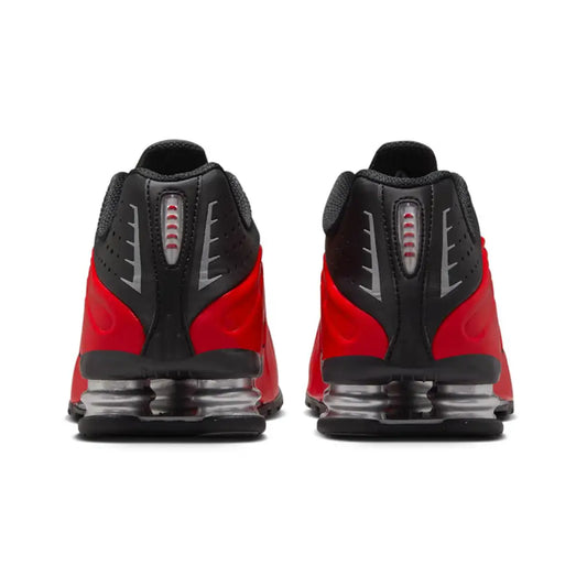 Nike Shox R4 University Red Black – Bold Cushioned Sneakers
