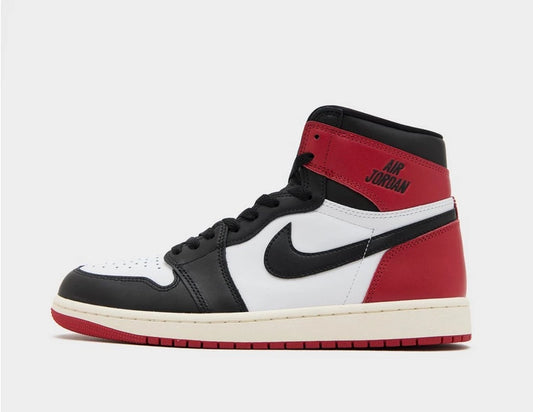 Nike Air Jordan 1 Retro High OG “Bred Toe” – Iconic High-Top Sneakers