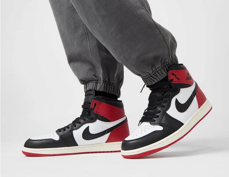 Nike Air Jordan 1 Retro High OG “Bred Toe” – Iconic High-Top Sneakers