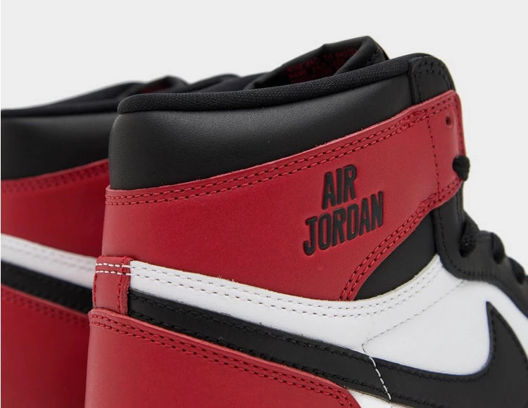 Nike Air Jordan 1 Retro High OG “Bred Toe” – Iconic High-Top Sneakers