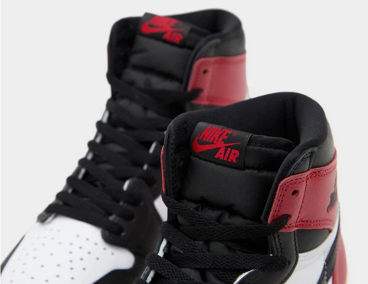Nike Air Jordan 1 Retro High OG “Bred Toe” – Iconic High-Top Sneakers